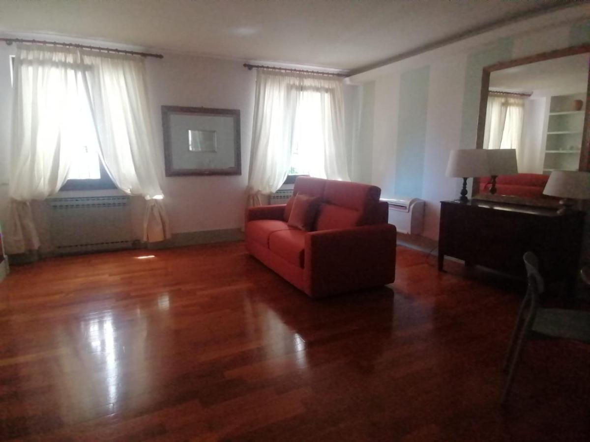 Apartament Le Finestre Sugli Ulivi Desenzano del Garda Zewnętrze zdjęcie