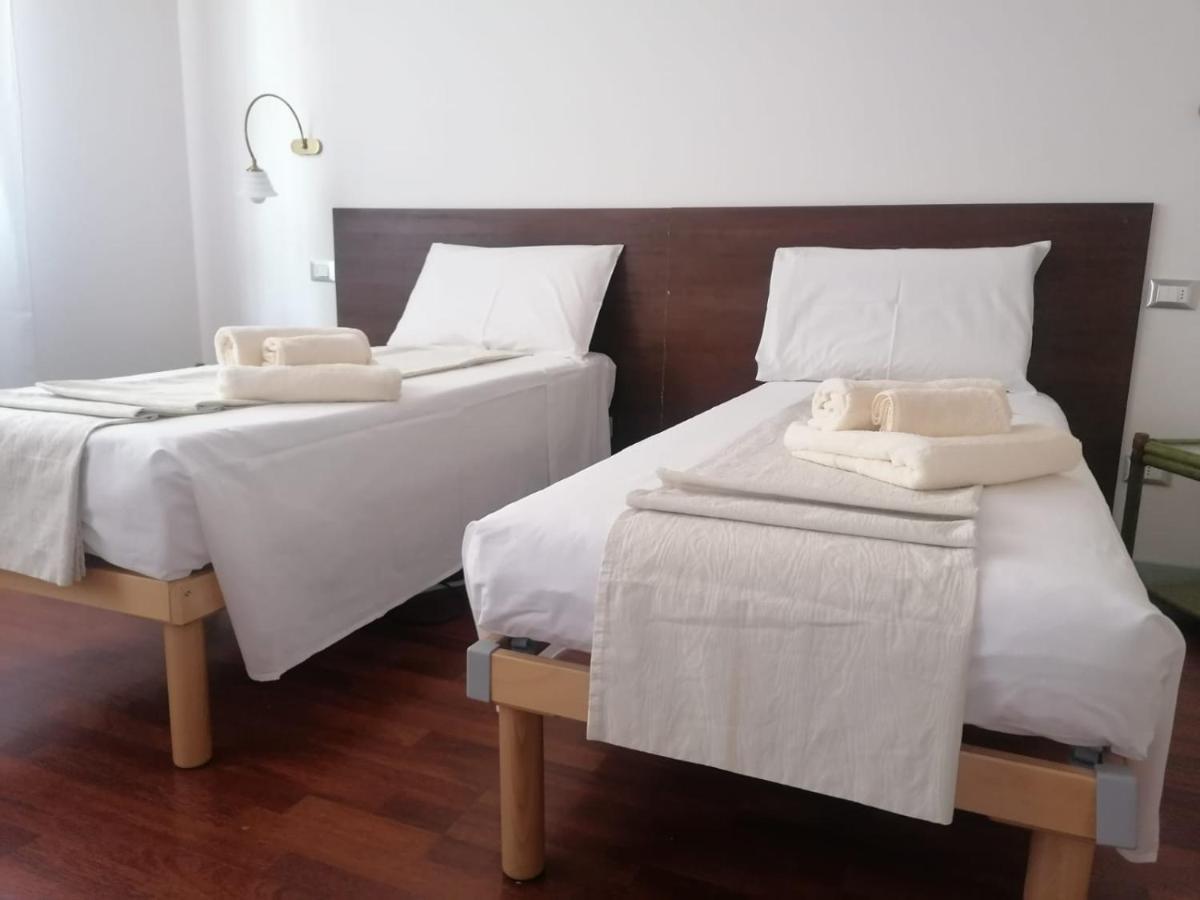 Apartament Le Finestre Sugli Ulivi Desenzano del Garda Zewnętrze zdjęcie